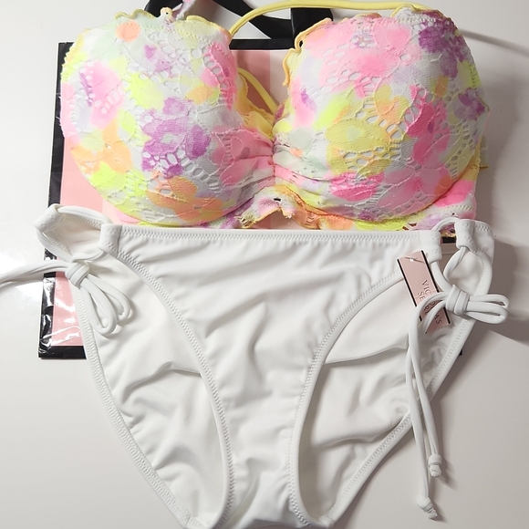 Victoria's Secret "The Getaway" Lace Halter Top size 34C + NWT Small Bottoms - Picture 2 of 8